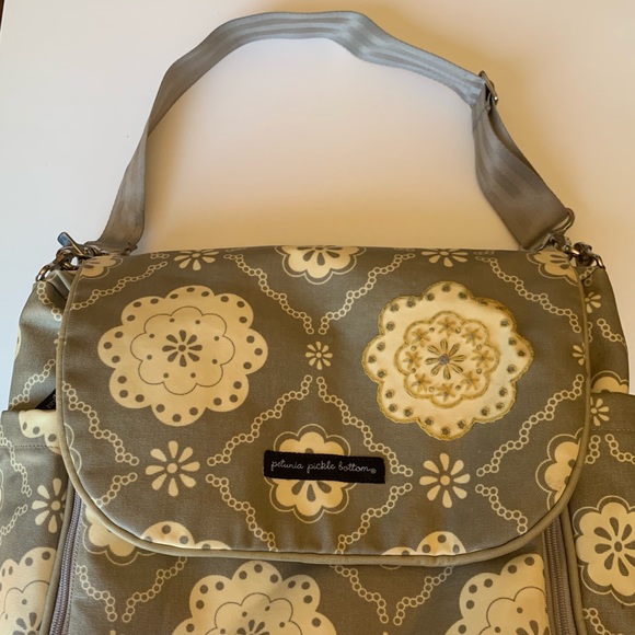 Petunia Pickle Bottom diaper bag/backpack - Picture 5 of 7